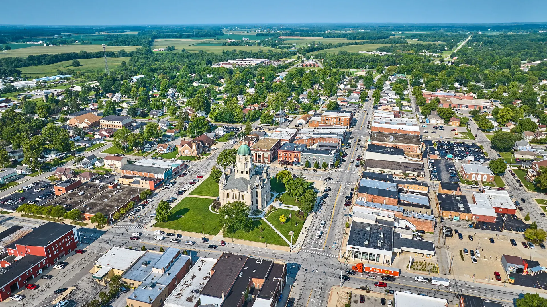 Columbia Kentucky aerial town view for Kentuckiana Moving service-area planning