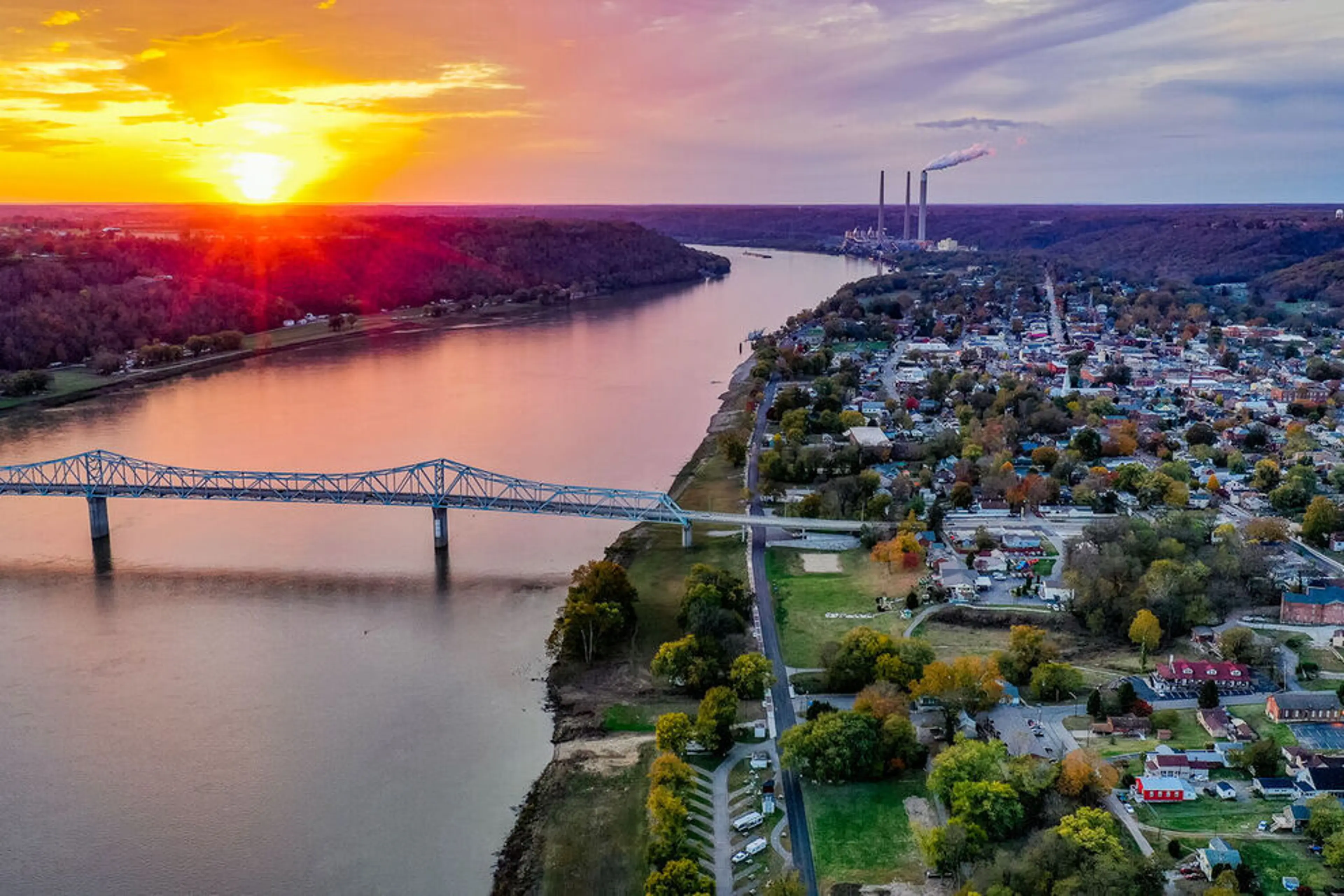 Madison Indiana Ohio River town view for Kentuckiana Moving service-area planning